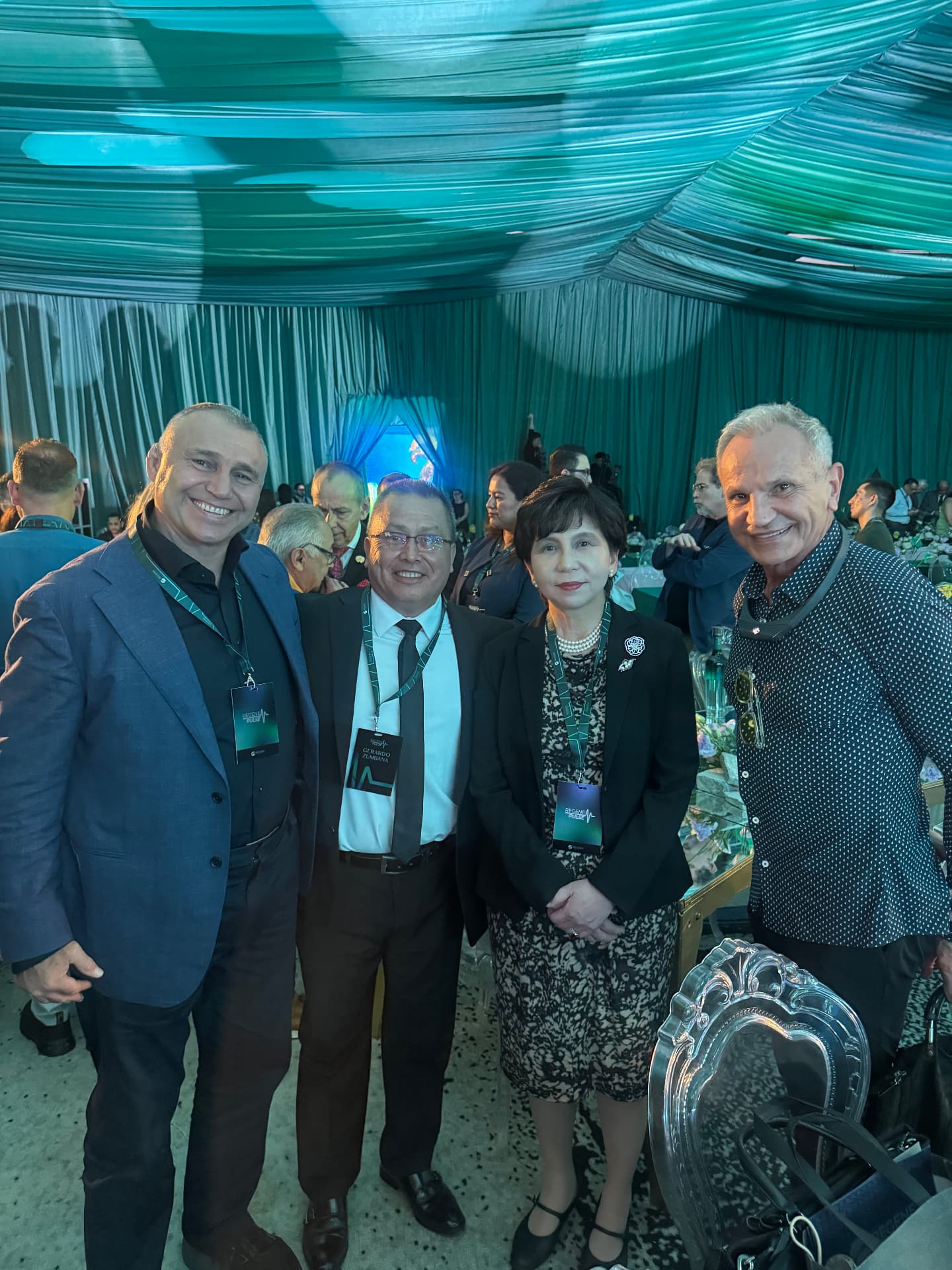 Dr. Gerardo Zumbana with global regenerative medicine leaders at RegenePulse